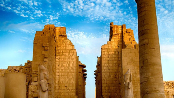 Menjelajahi Keajaiban Mesir: 7 Tempat Ikonik yang Tak Boleh Dilewatkan