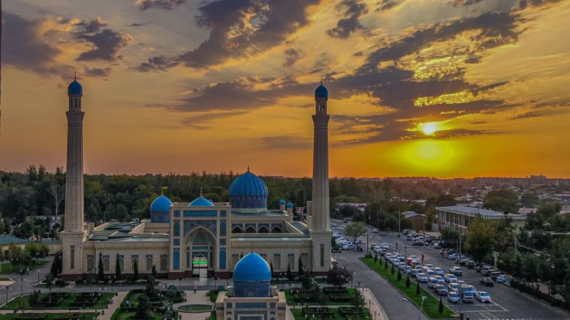 Menjelajahi Uzbekistan: Negeri Jalur Sutra yang Penuh Keajaiban